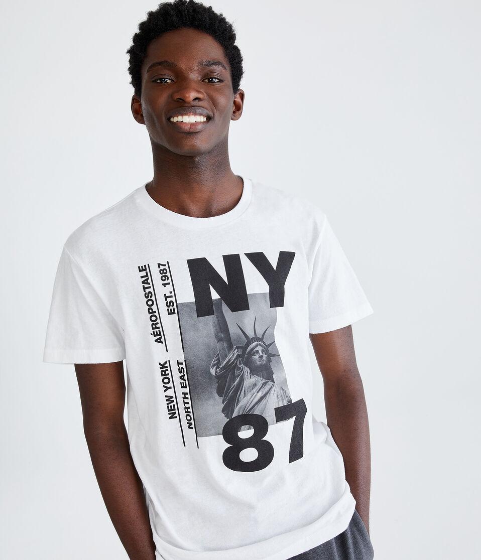 aéropostale Statue of Liberty Graphic Tee bleach
