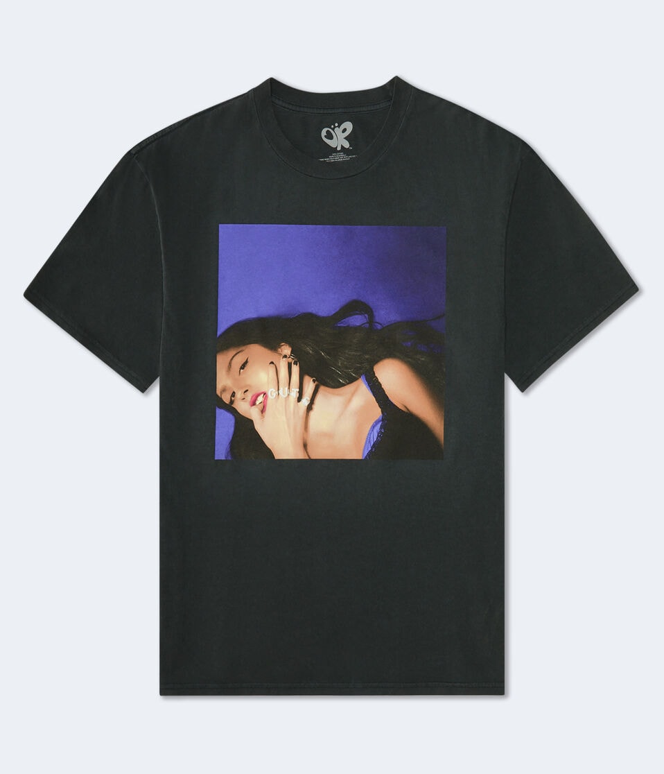 aéropostale Olivia Rodrigo Guts Relaxed Graphic Tee black